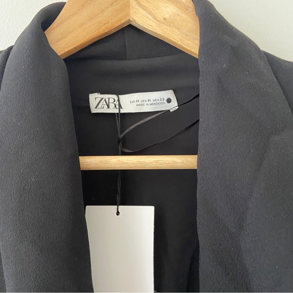 Zara Black Wrap dress with padded shoulders - Size Medium - Picture 4 of 6